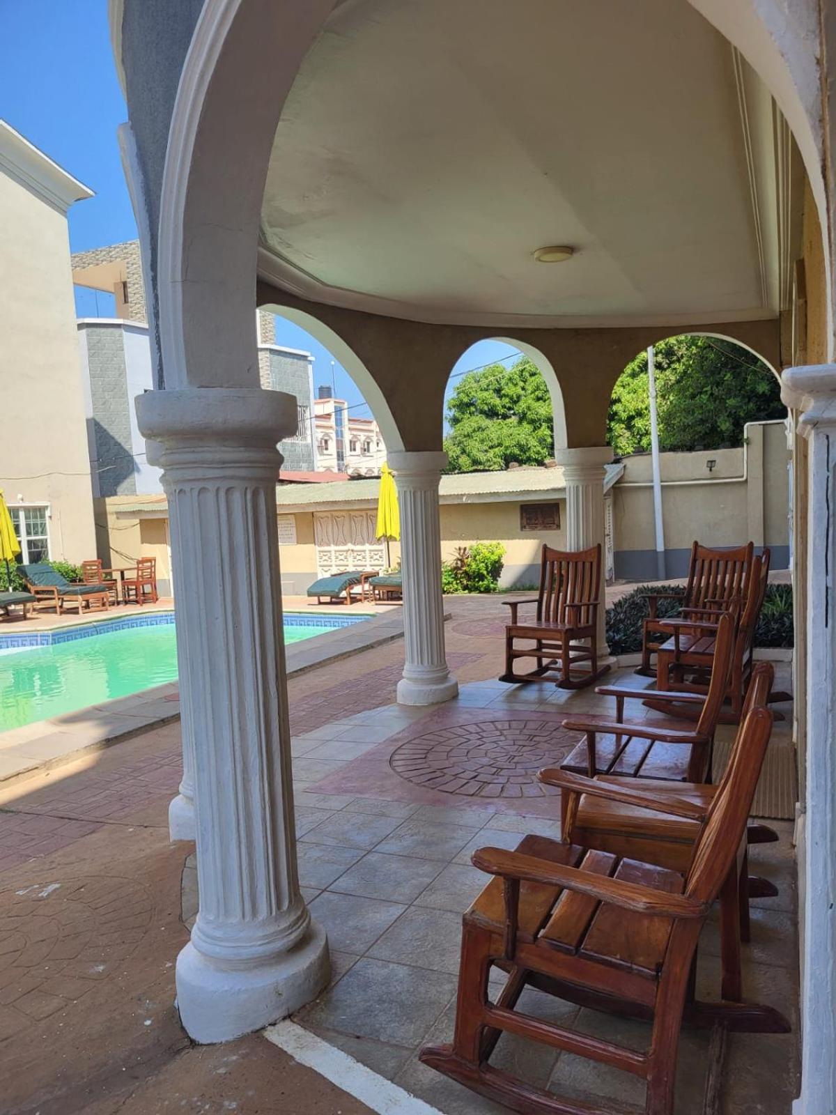 Summer Grove Villa Kololi Zewnętrze zdjęcie